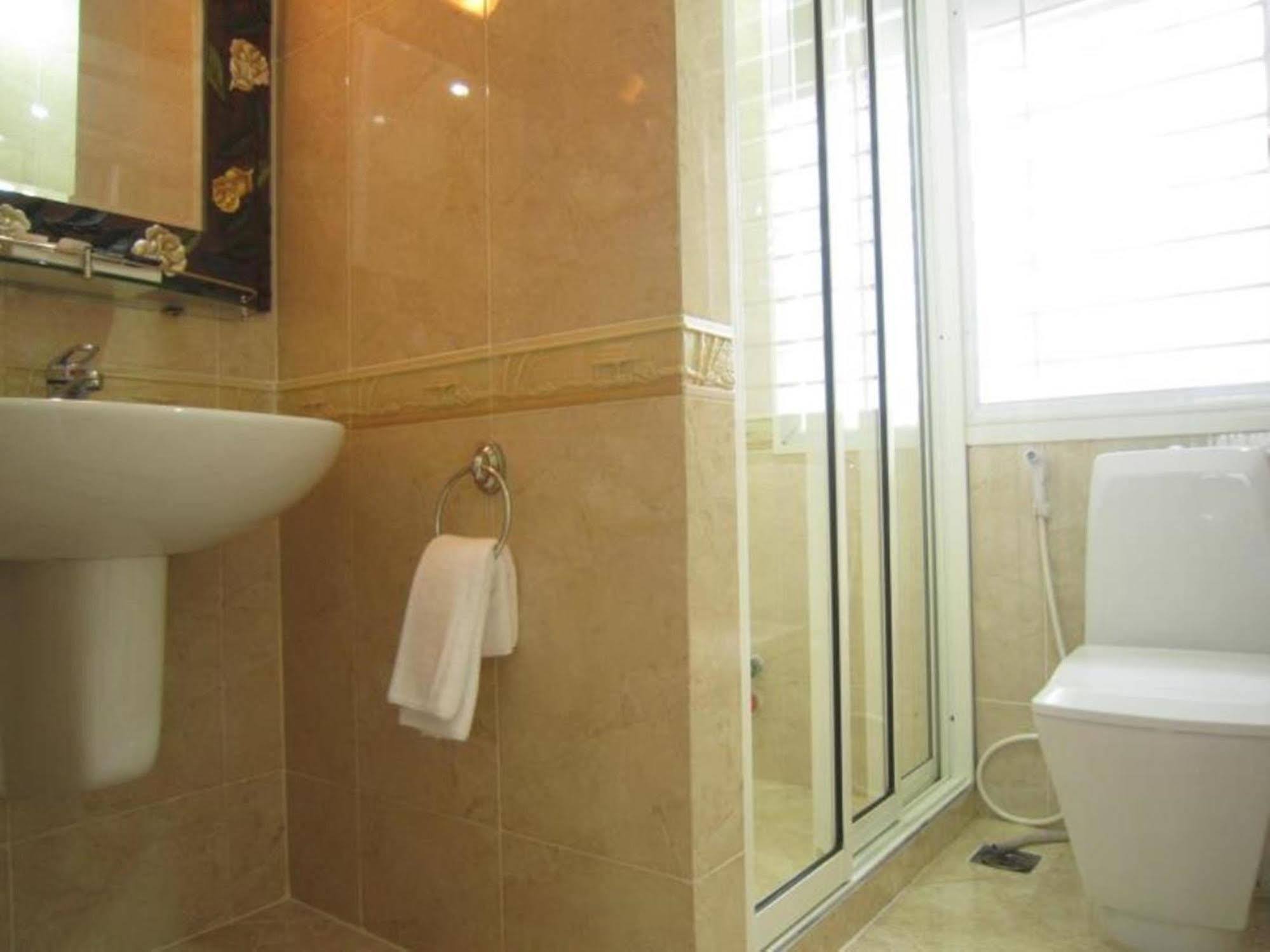 Hoang Thanh Thuy Airport Hotel 1 - Gan Am Thuc Dem Cho Hoang Hoa Tham Πόλη Χο Τσι Μινχ Εξωτερικό φωτογραφία