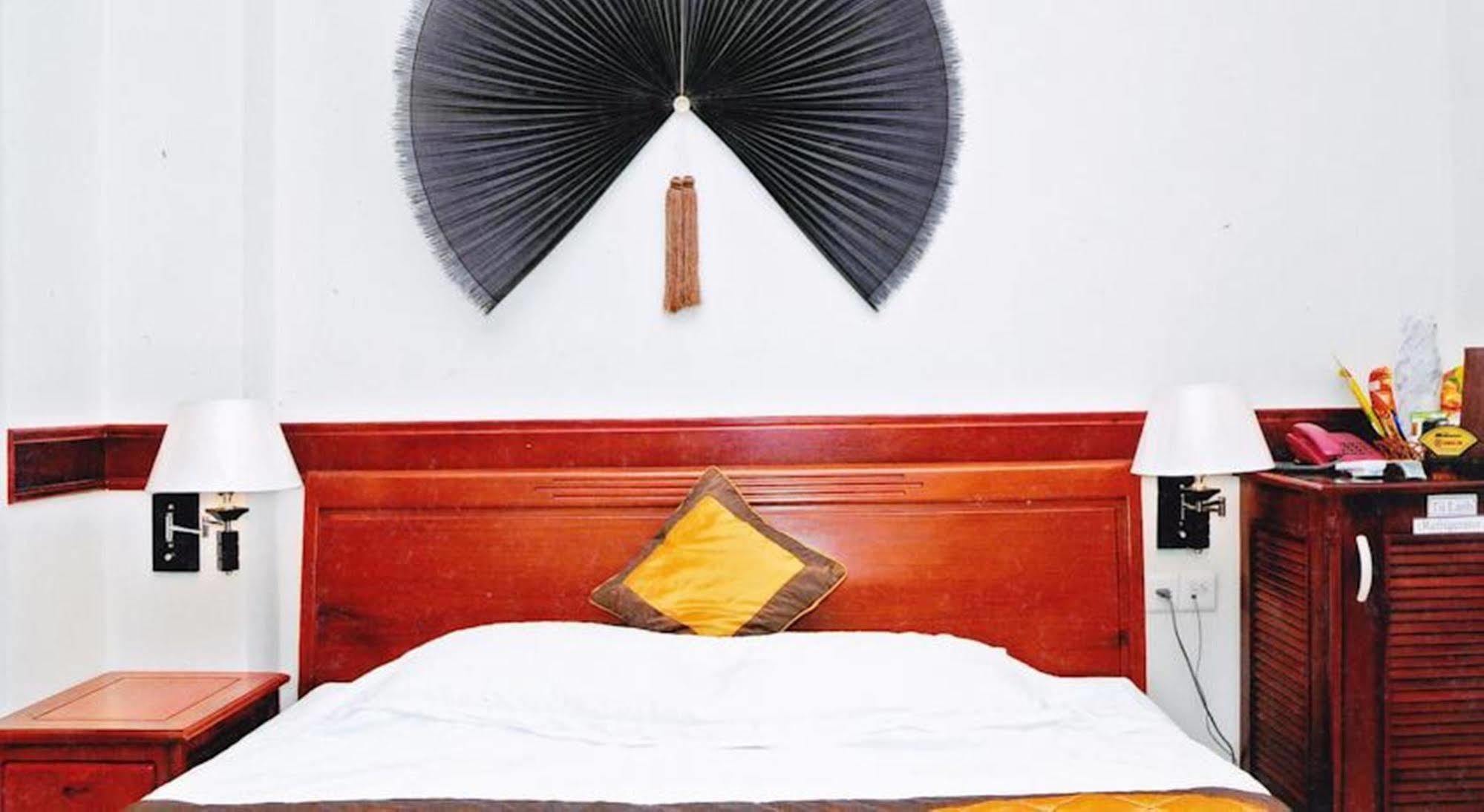 Hoang Thanh Thuy Airport Hotel 1 - Gan Am Thuc Dem Cho Hoang Hoa Tham Πόλη Χο Τσι Μινχ Εξωτερικό φωτογραφία